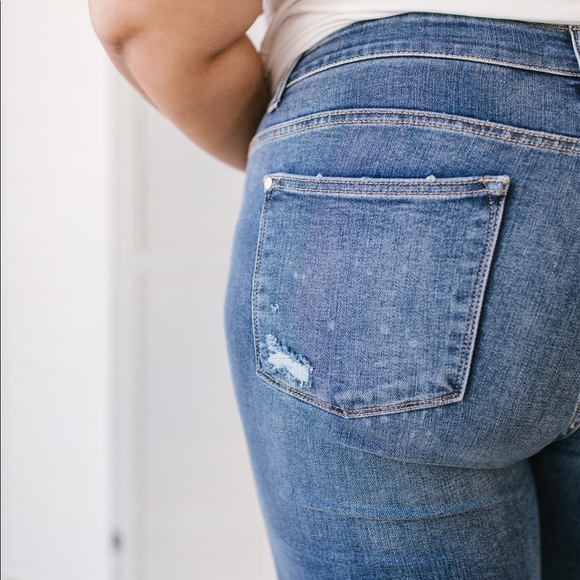 Judy Blue Destroyed Boyfriend Jeans - Picture 8 of 14